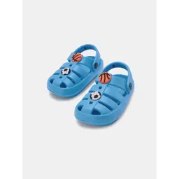 Pantaloons Junior Boys Printed Clogs-picture-51