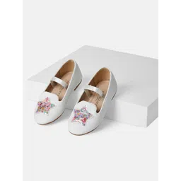 Pantaloons Junior Girls Embellished Fabric Ballerinas-picture-28