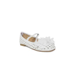 Pantaloons Junior Girls White Ballerinas with Laser Cuts Flats-picture-26