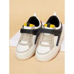 Pantaloons Junior Kids Multicolor Sneakers-picture-23