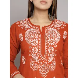 PARAMOUNT CHIKAN Chikankari Embroidered Cotton Kurta image 5