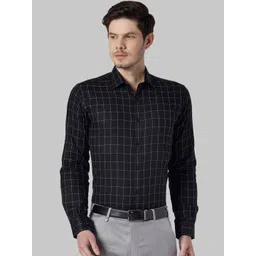 Park Avenue Men Black & White Slim Fit Checked Formal Shirt-picture-10