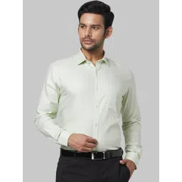 Park Avenue Men Green Regular Fit Solid Formal Shirt-image-42