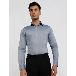 Park Avenue Men Slim Fit Solid Spread Collar Cotton Formal Shirt-picture-20