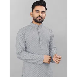 Parrth Enterprisess Men Geometric Embellished Thread Work Handloom Kurta image 3