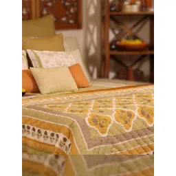 Peepul Tree Green & Yellow Floral 300 GSM Single Bed Quilt-picture-24