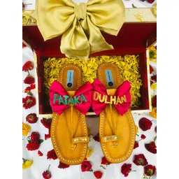 PehnawaCraft Women Ethnic One Toe Flats-picture-27