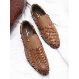 pelle albero Men Textured Leather Formal Slip-On Shoes-picture-39