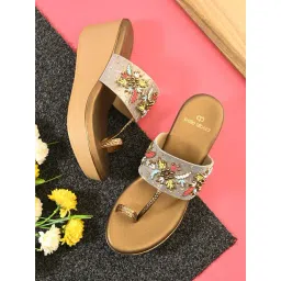 Pelle Albero Women's Antique Gold Toe Ring Wedges-picture-39