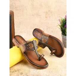 Pelle Albero Women's Brown Toe Ring Sandals-picture-16