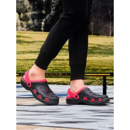 PENNEN Men Clogs-picture-38