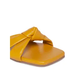 People Women Mustard Open Toe Flats image 3