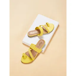 People Women Yellow Solid PU One Toe Flats-picture-13