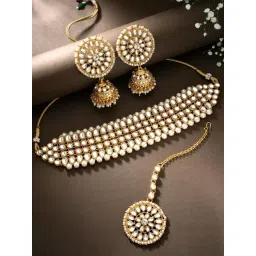 Peora Gold-Plated Kundan Studded Choker Necklace with Earring Maang Tikka Jewellery Set-picture-30