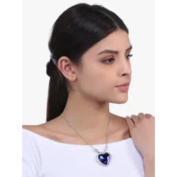 Peora Heart Shaped Ocean Blue Crystal Pendant Chain image 2