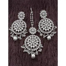 Peora Rhodium White Ethnic Kundan & Lariya Studded Earring & Maangtikka Set-picture-31