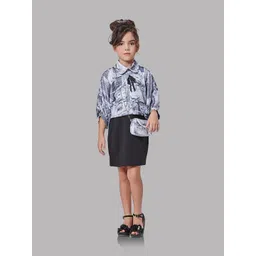 Peppermint Girls Abstract Printed Sheath Dress-picture-30