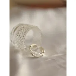 Perfectly Average Linked Ring-picture-31