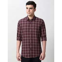 Peter England Casuals Men Slim Fit Checked Spread Collar Pure Cotton Casual Shirt-picture-27