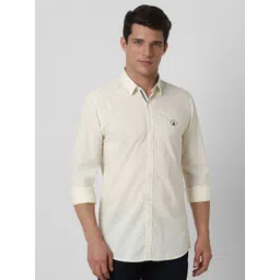 Peter England Casuals Men Slim Fit Spread Collar Solid Cotton Casual Shirt-picture-37
