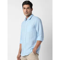 Peter England Casuals Men Solid Spread Collar Casual Shirt image 3