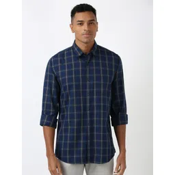 Peter England Casuals Men Spread Collar Checked Cotton Slim Fit Casual Shirt-picture-34