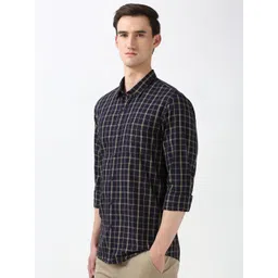 Peter England Casuals Men Spread Collar Checked Cotton Slim Fit Casual Shirt image 3