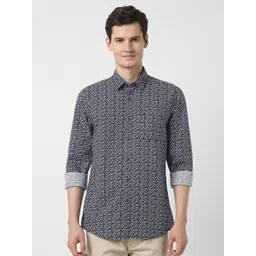 Peter England Casuals Men Spread Collar Floral Printed Cotton Casual Shirt-picture-32