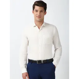 Peter England Men Slim Fit Cutaway Collar Solid Cotton Formal Shirt-image-35