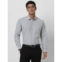 Peter England Men Slim Fit Spread Collar Solid Cotton Formal Shirt image 1