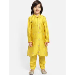 PICCOLO Boys Floral Embroidered Sequined Straight Kurta with Pyjamas-picture-38