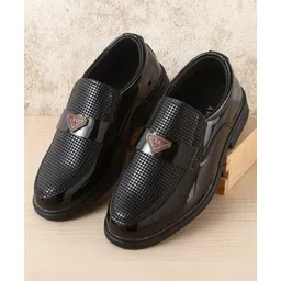 Pine Kids Solid Coloured Formal & Party Wear Shoes - Black-picture-17