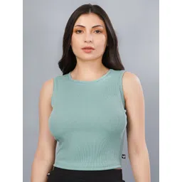 Plus Size Crop Top-picture-26