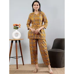 Polyglot Floral Printed Pure Cotton Shirt Collar Top With Trousers-picture-37
