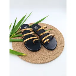 POSTCARD Women Gold-Toned Solid One Toe Flats-picture-33