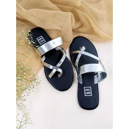 POSTCARD Women Silver-Toned Solid One Toe Flats-picture-23