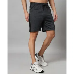 prerit Men Colourblock Regular Fit Knit Shorts image 2