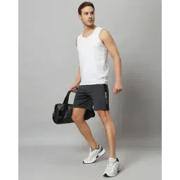 prerit Men Colourblock Regular Fit Knit Shorts image 5