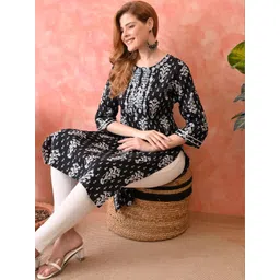 PRISCA Women Floral Printed Floral Kurta-picture-26