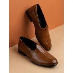 PRIVO by Inc.5 Men Printed Leather Loafers-picture-15