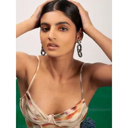 Priyaasi Contemporary Artificial Stones And Beads Chandelier Drop Earrings image 5