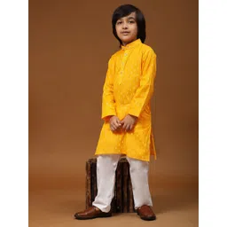Pro-Ethic STYLE DEVELOPER Boys Ethnic Motifs Woven Design Kurta With Pyjamas-picture-42