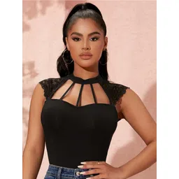 Projas Sweetheart Neck Crop Top-picture-24