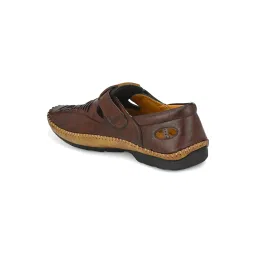 Prolific Brown Fisherman Sandals image 4