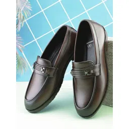 Prolific Men's Brown Mocassins-picture-24
