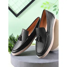 Provogue Men Textured PU Loafers-picture-40