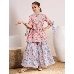 Pspeaches Girls Peach Cotton Regular Fit Printed Kurta Set-picture-40