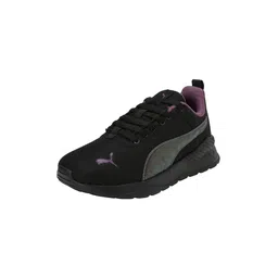 puma Women's NovaFlex Sneaker image 1