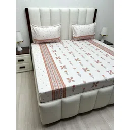 Pure Decor Pink & White Floral Queen Bedsheet with 2 Pillow Covers-picture-28