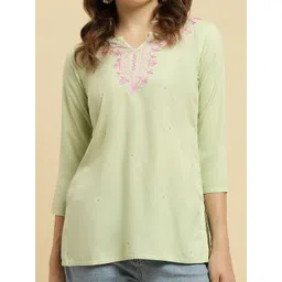 QAZMI Pashmina Work Aari Embroidered Kurti image 3